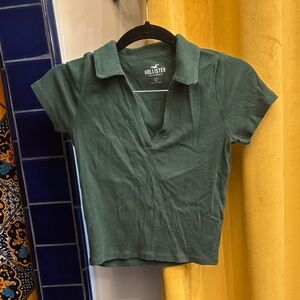 Hollister Women's Dark Green V-Neck Top